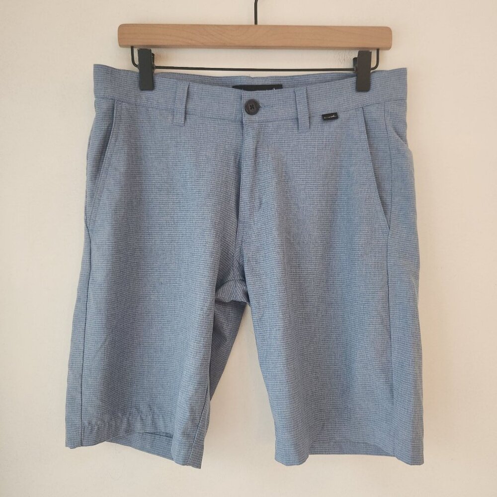 Travis Mathew Blue Chino Shorts Golfing Business Casual Performance Wear 32